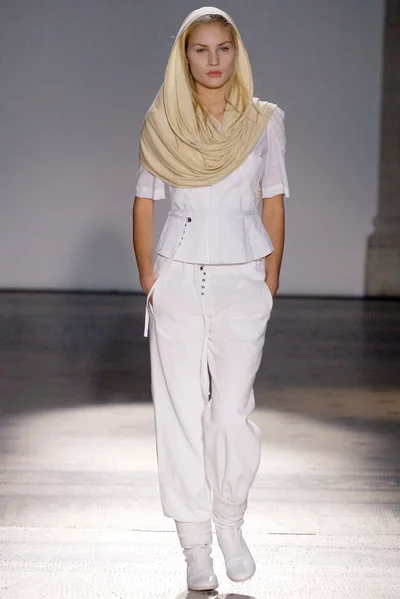 Look 4